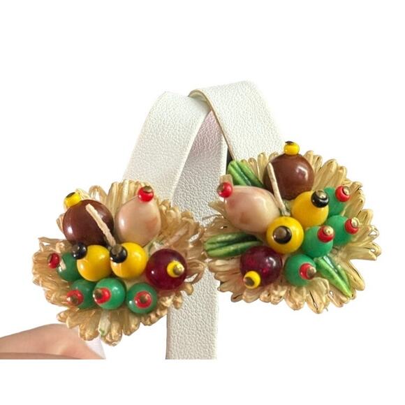 VTG Made In West Germany Burst Cluster Fruit Vegetable Flower Clip On Earrings - Picture 2 of 9